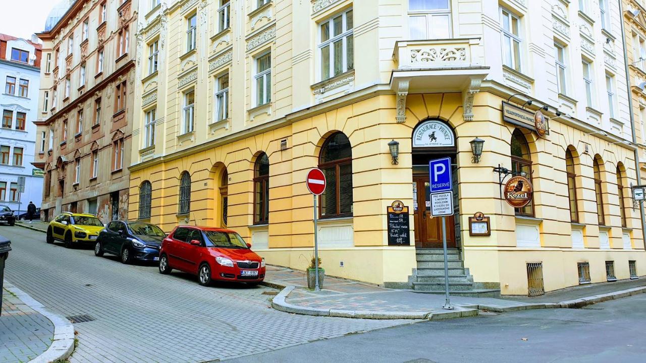 Spa Apartment Raisova Karlovy Vary Bagian luar foto