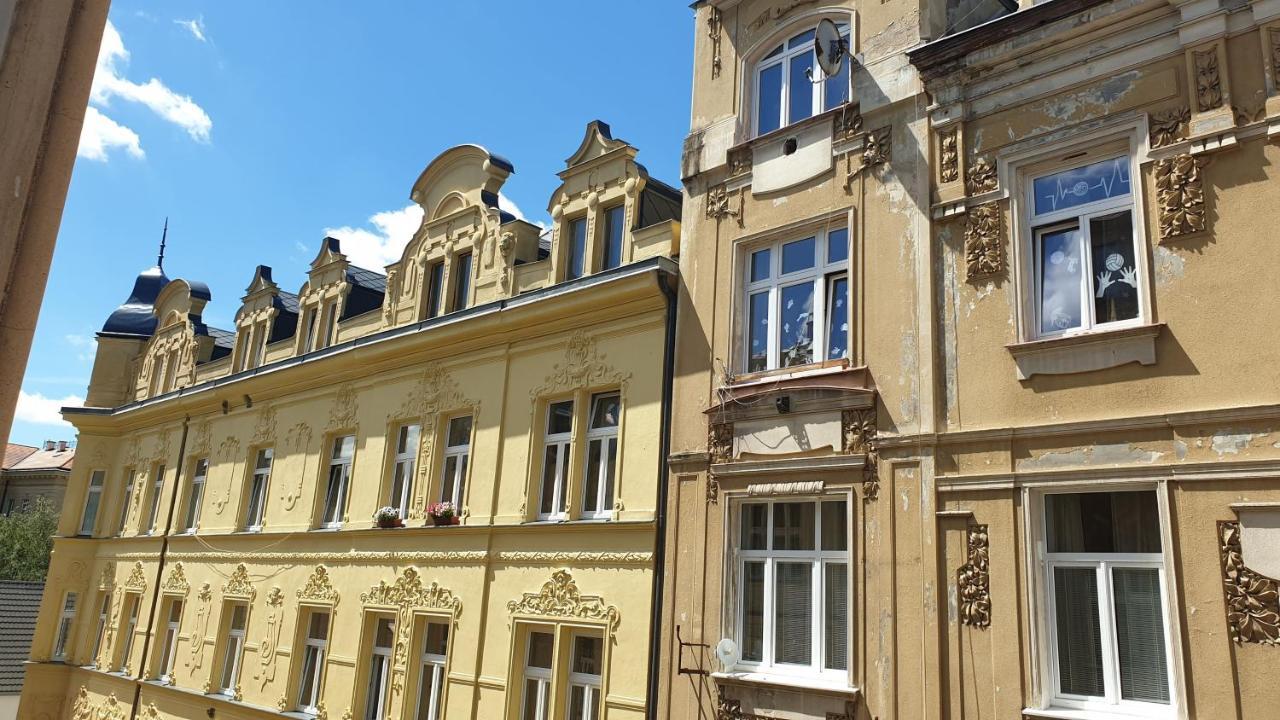 Spa Apartment Raisova Karlovy Vary Bagian luar foto