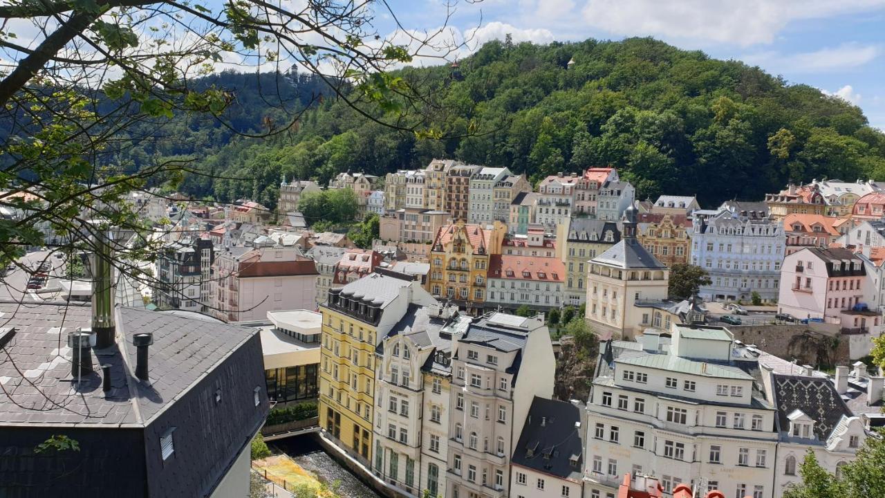 Spa Apartment Raisova Karlovy Vary Bagian luar foto