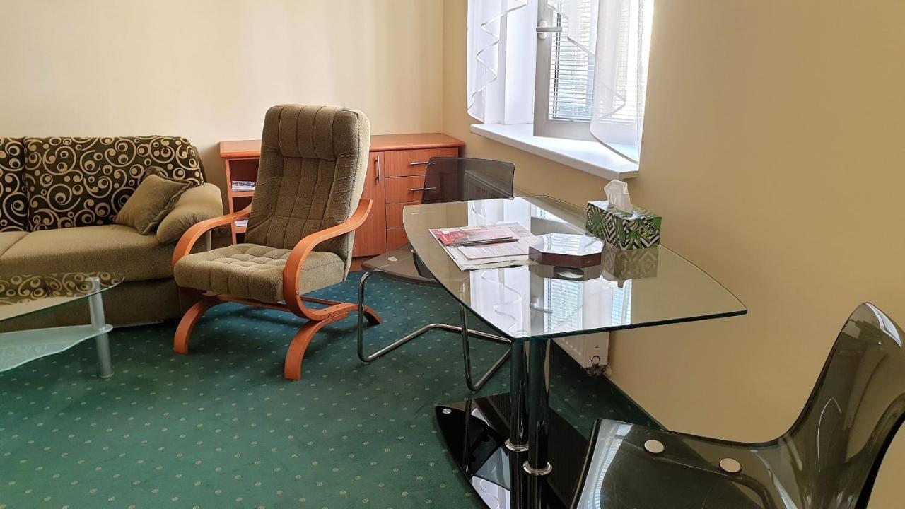 Spa Apartment Raisova Karlovy Vary Bagian luar foto
