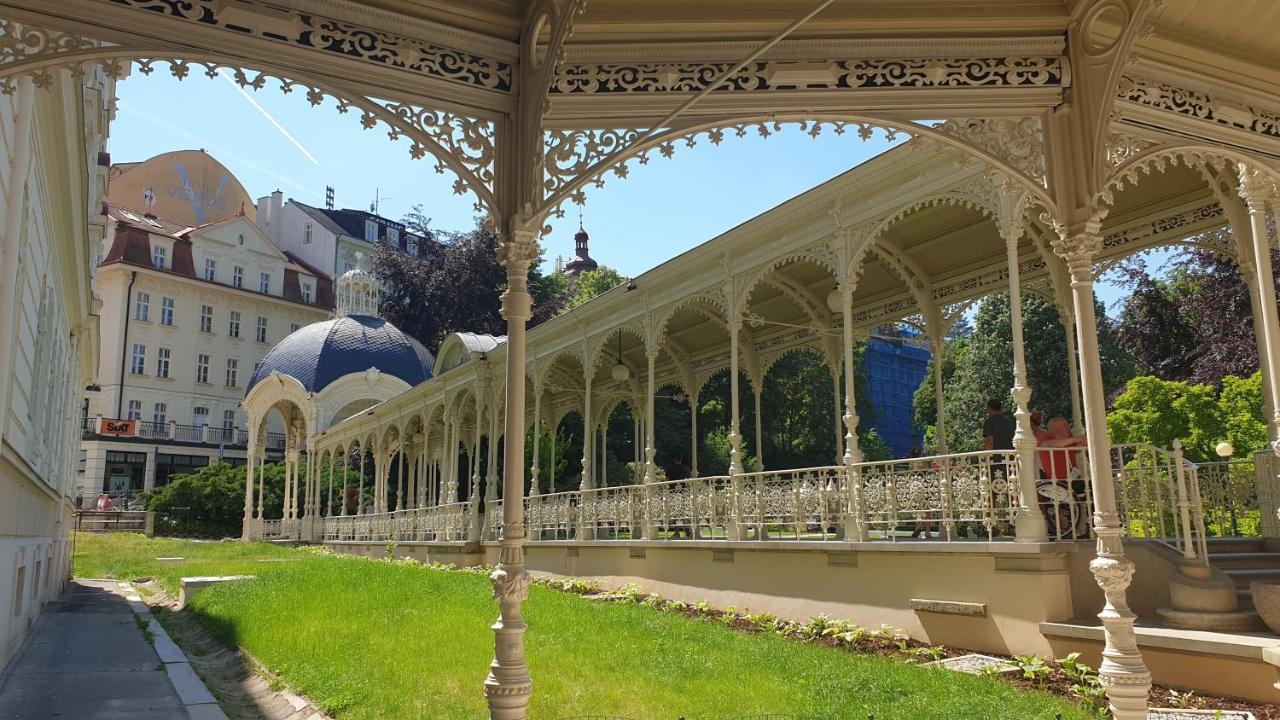 Spa Apartment Raisova Karlovy Vary Bagian luar foto